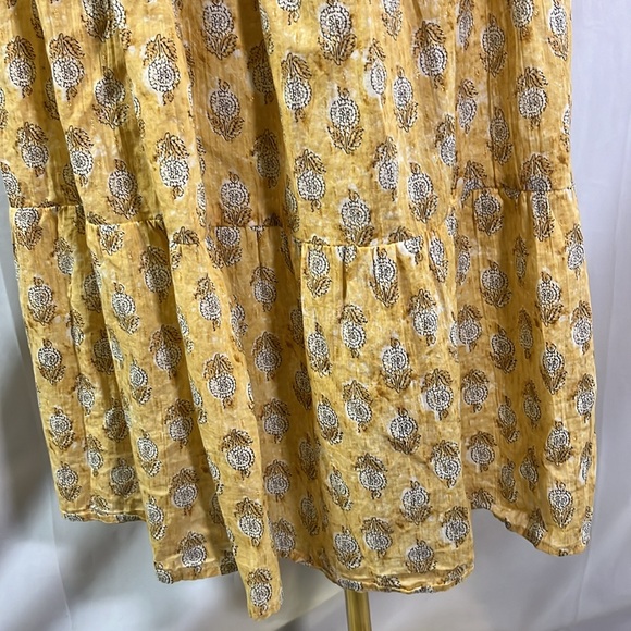 Maijin Yellow Metallic Gold Floral Print Sleeveless Smocked Waist Midi Dress - Picture 15 of 16